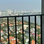 Cozyrosy Stays 2Br - Masteri Thao Dien